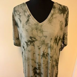 Green Tie-dye Old Navy T-Shirt, light Weight, New With Tags